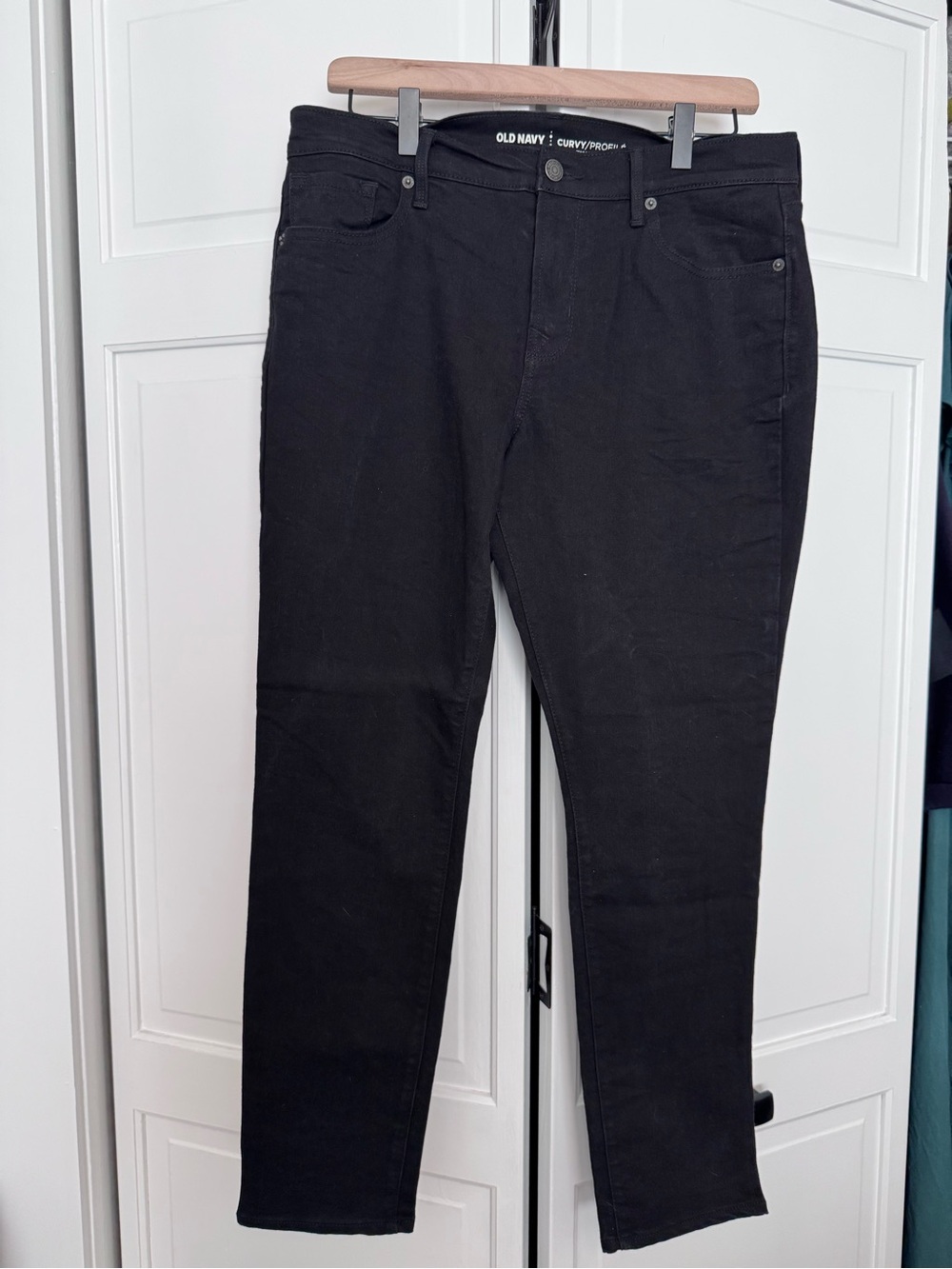 Old Navy Black Slim Straight Jeans